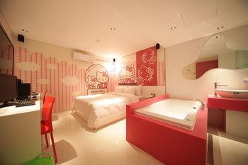 Hotel Pop1