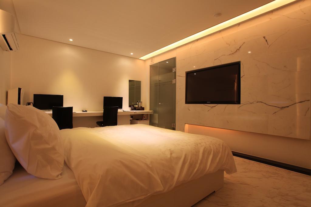Lusso Seoul