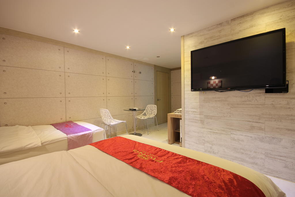 Hotel Fiona