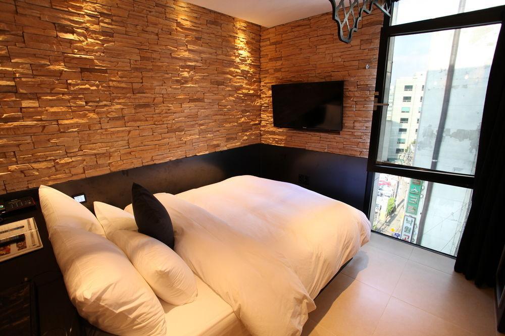 Cullinan Jongno Seoul