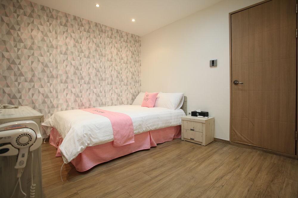 Must Hotel 2*