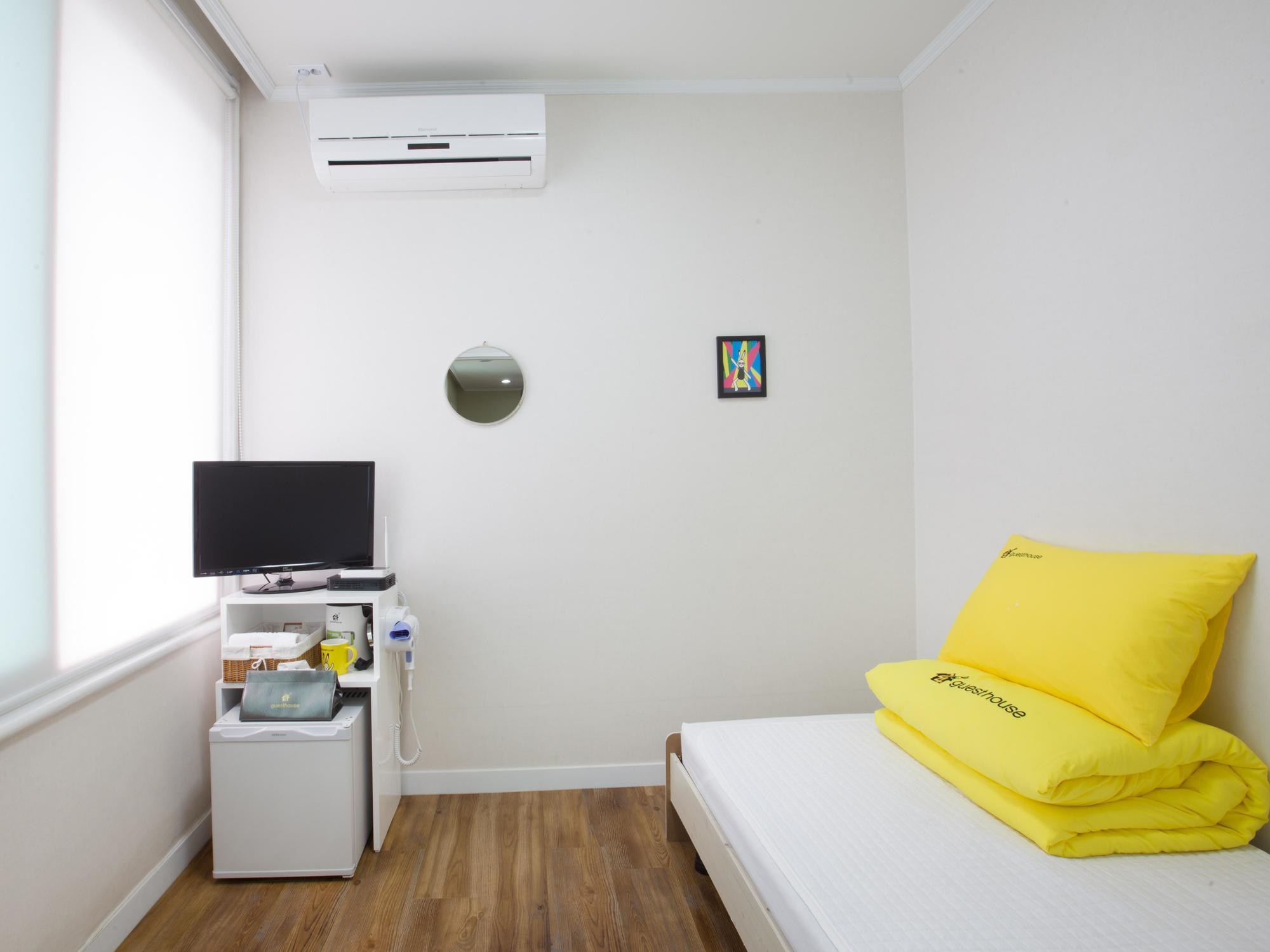 24 Namsan Garden Guest house 2*
