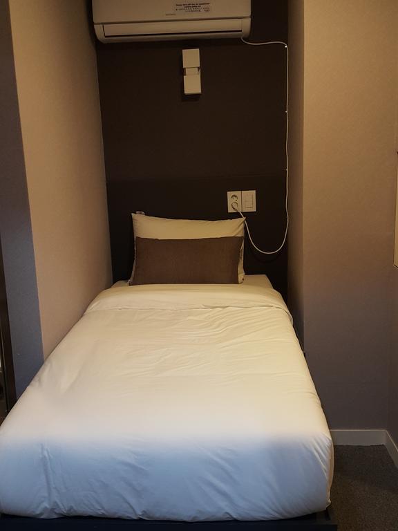 Guest house Philstay Myeongdong Metro 2*