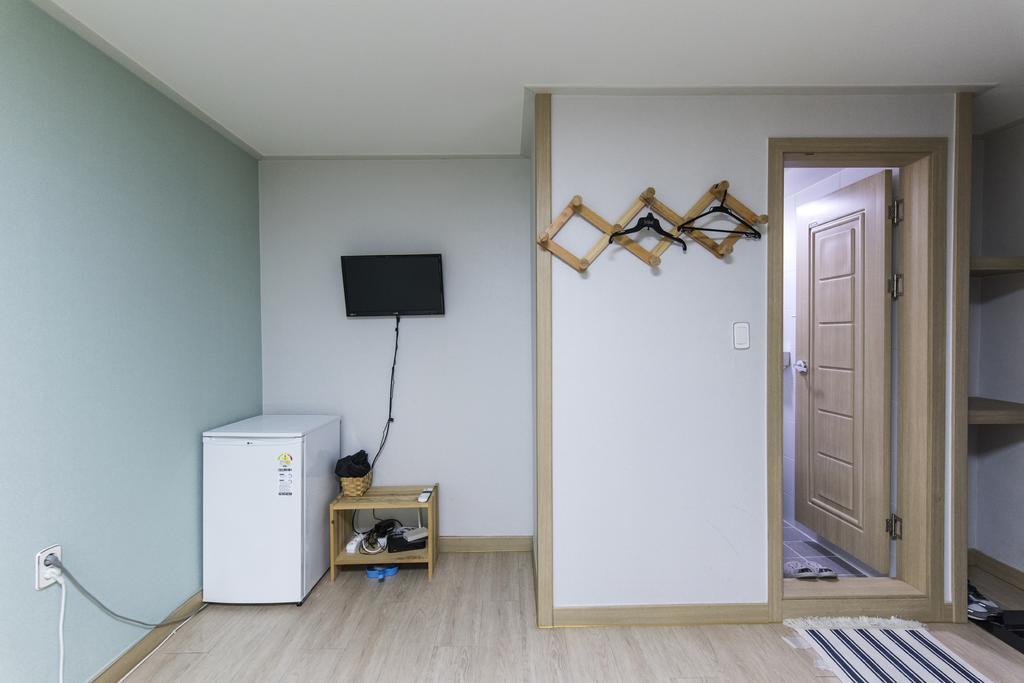 Twin Rabbit Hostel Seoul