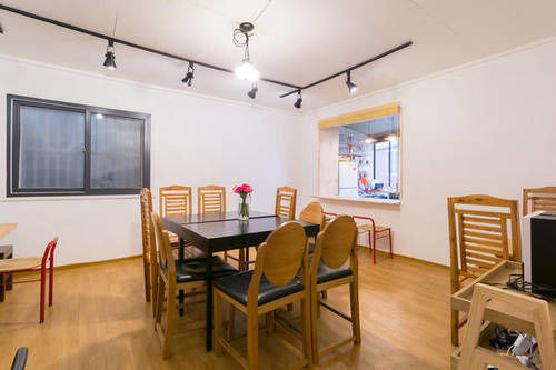 Hotel 9 Road -