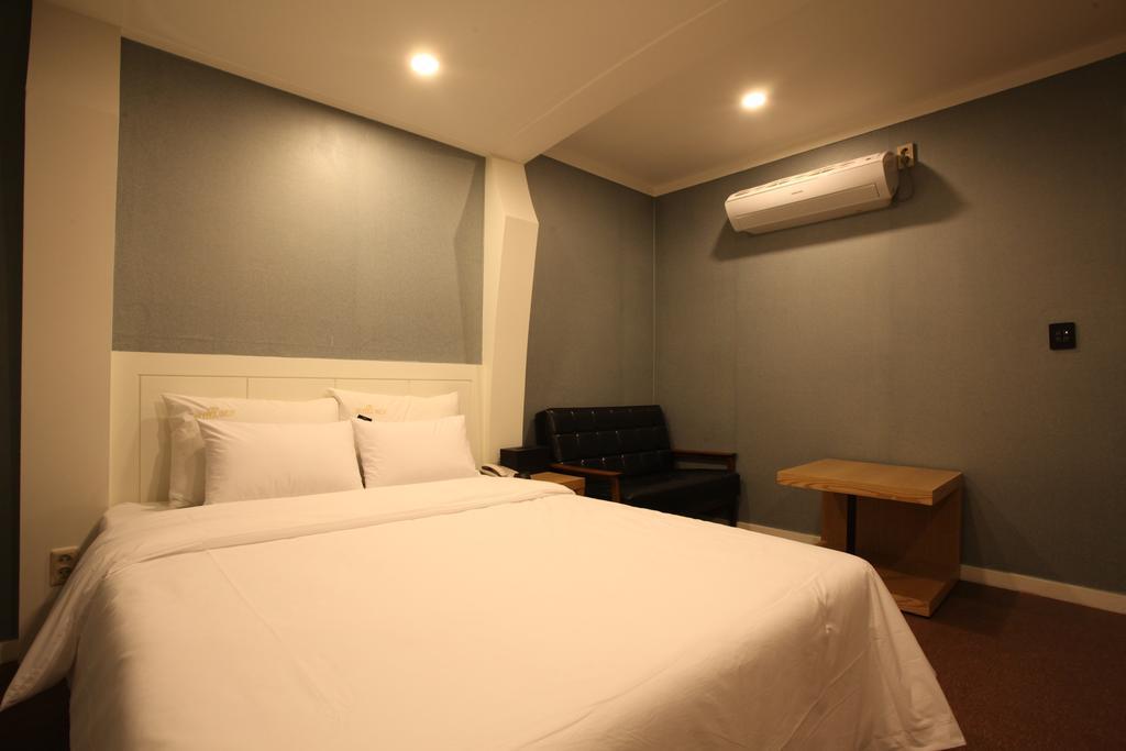 Ben Hotel