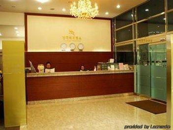 Hyundai Apartment