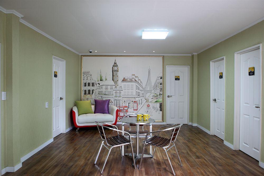 Guest house 24 Namsan Garden 2*
