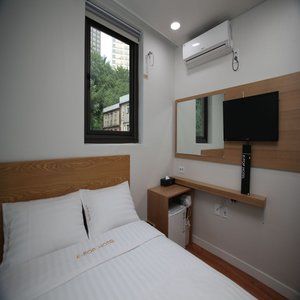 K-pop Station