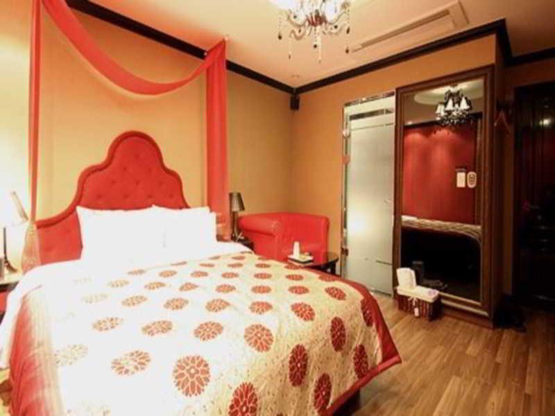 Time Motel *