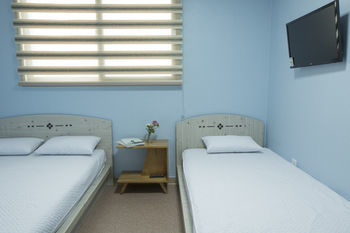 Well Hotel 2*