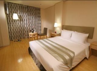 Ramada Dongdaemun Hotel 4*