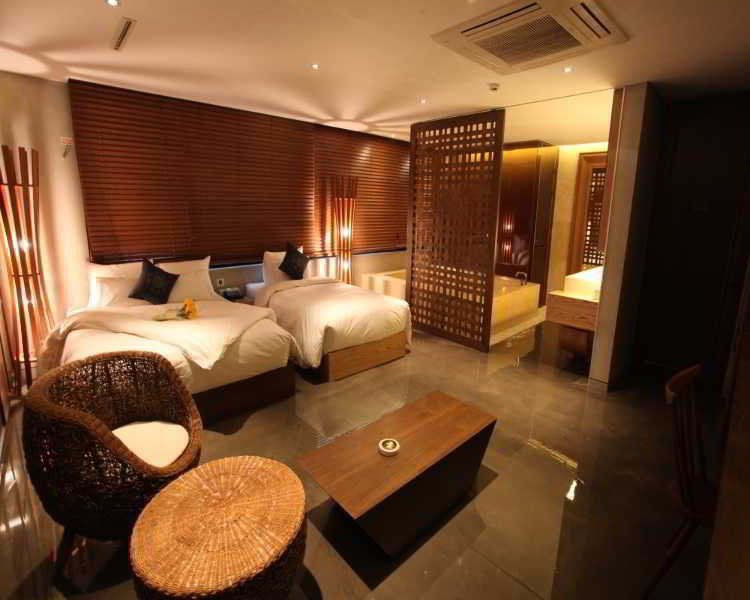 Cullinan Jongno Seoul
