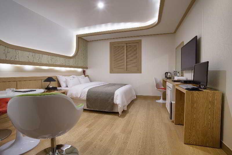 Hotel Lex Tourist 2*