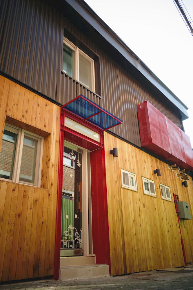 Tomato Hotel 2*