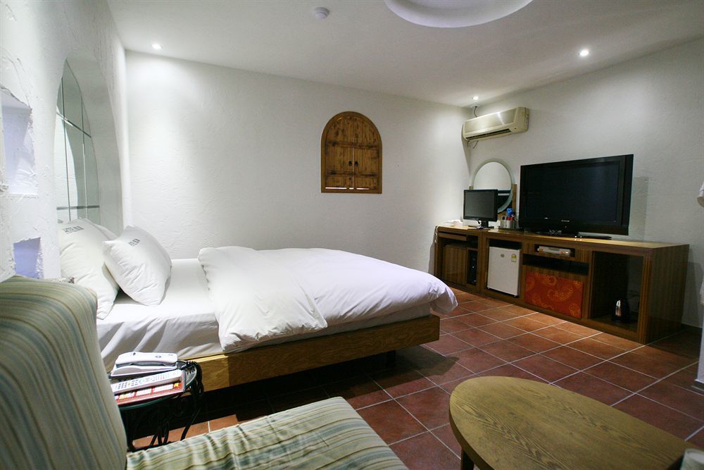 Leaders Hotel 2*