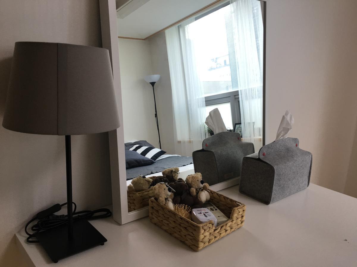 Apartment Jamsil House *