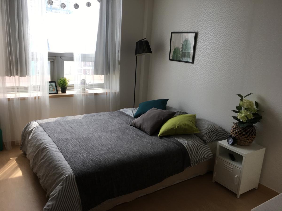 Apartment Jamsil House *