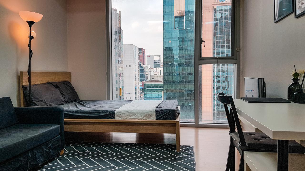 Apartment J Studio Gangnam Station
