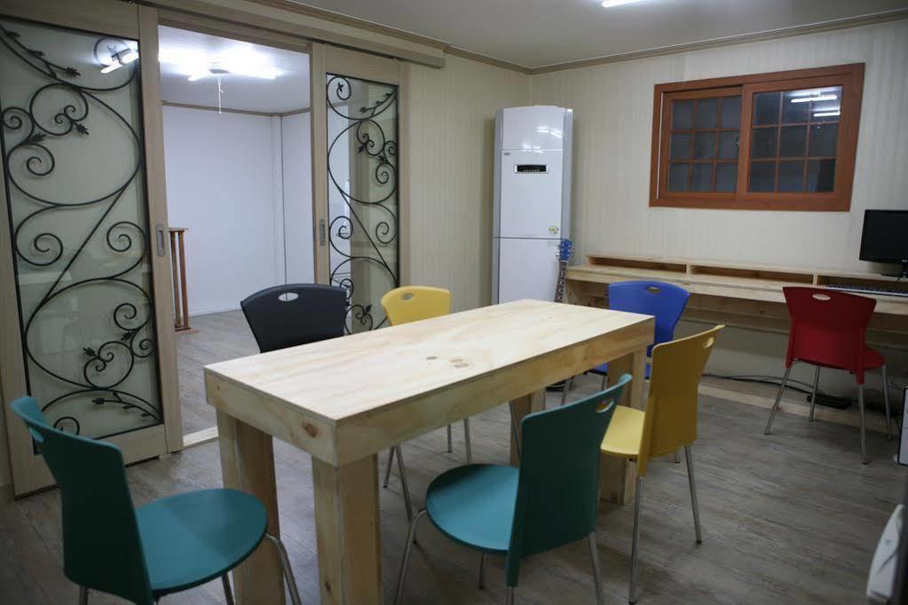 24guesthouse Myeongdong Hotel 2*
