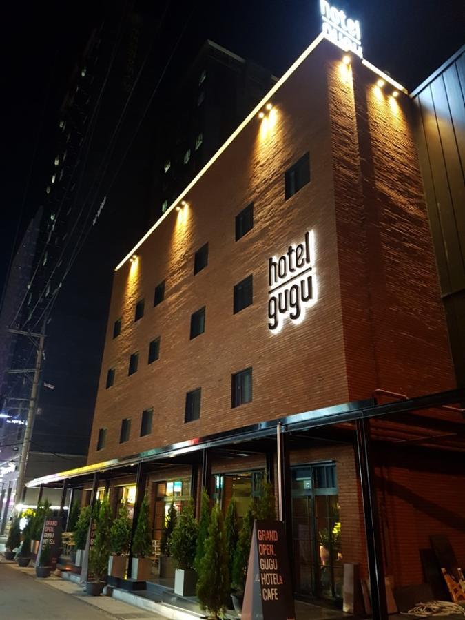 Hotel Gugu 3*