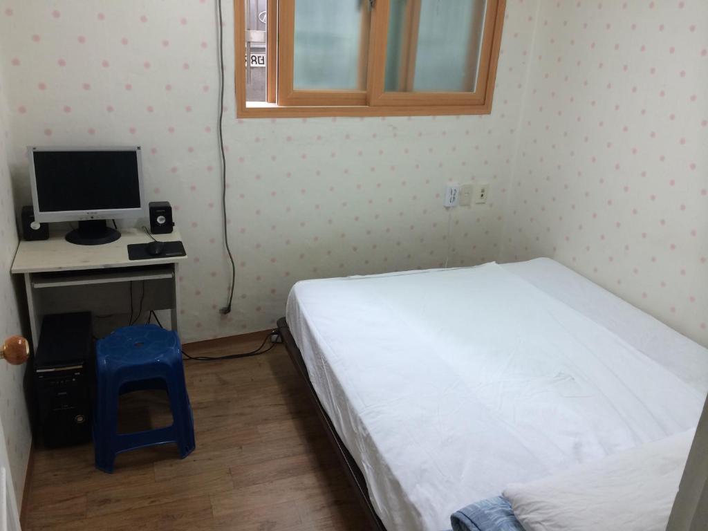 Chingu Hongdae Apartment Seoul