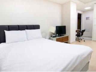 E-stay Gangnam 3* Seoul