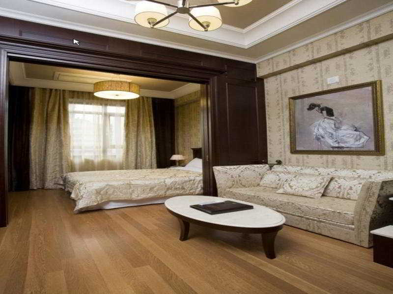 Yeoksam Artnouveau Hotel 4*