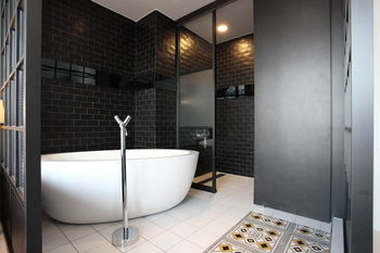 H Avenue Gangnam Yeoksam Hotel