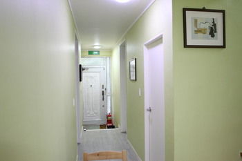 Hans House *