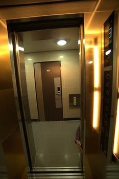 Cozybox Hotel