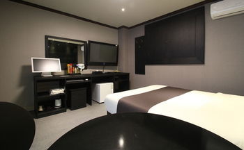 Two Hotel 3*