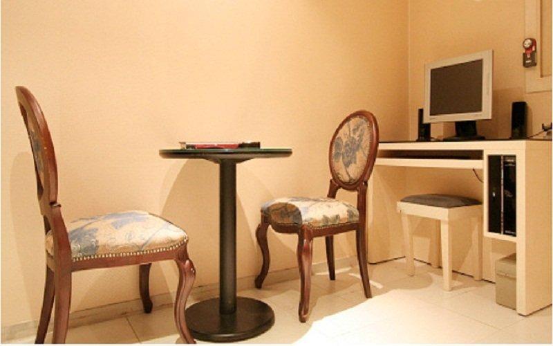 Max Motel 2*