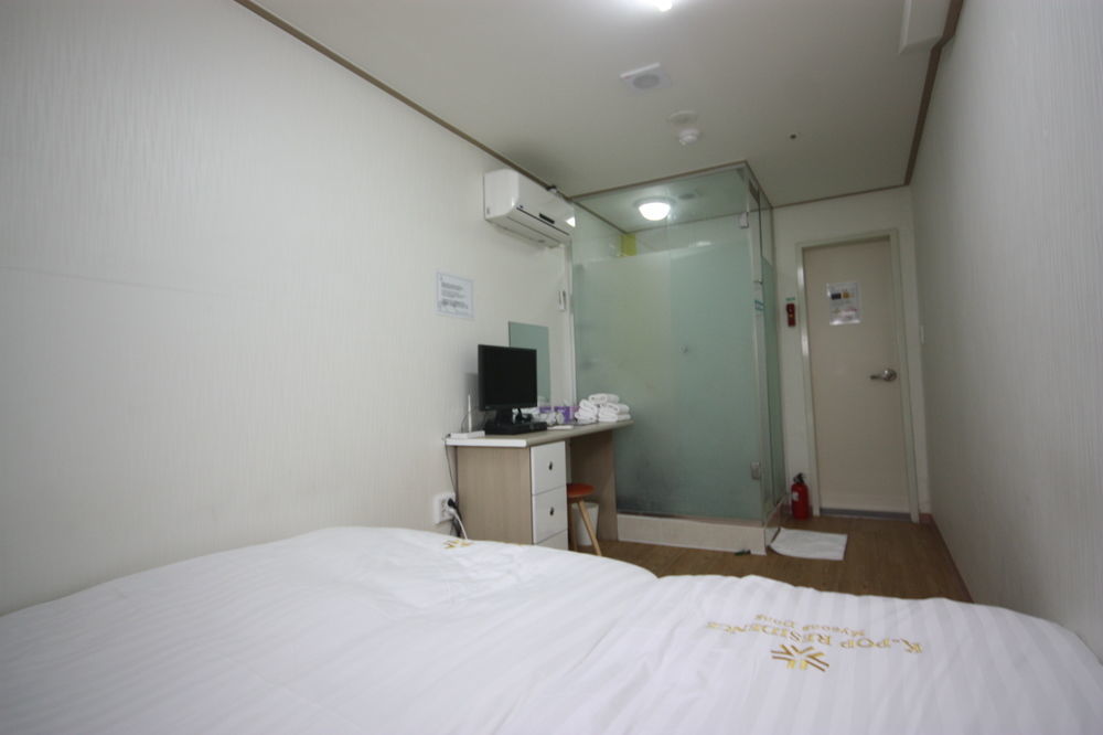 K-Pop Residence Myeongdong 1 2* Seoul