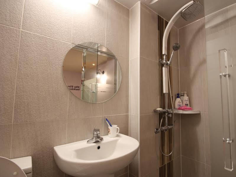 Hotel Fiona 2*