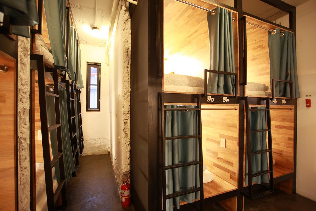 Mongshang Cube Capsule hotel