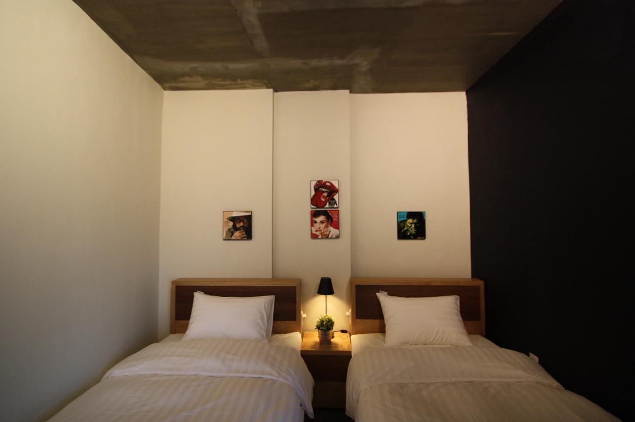 Nabi Hostel *