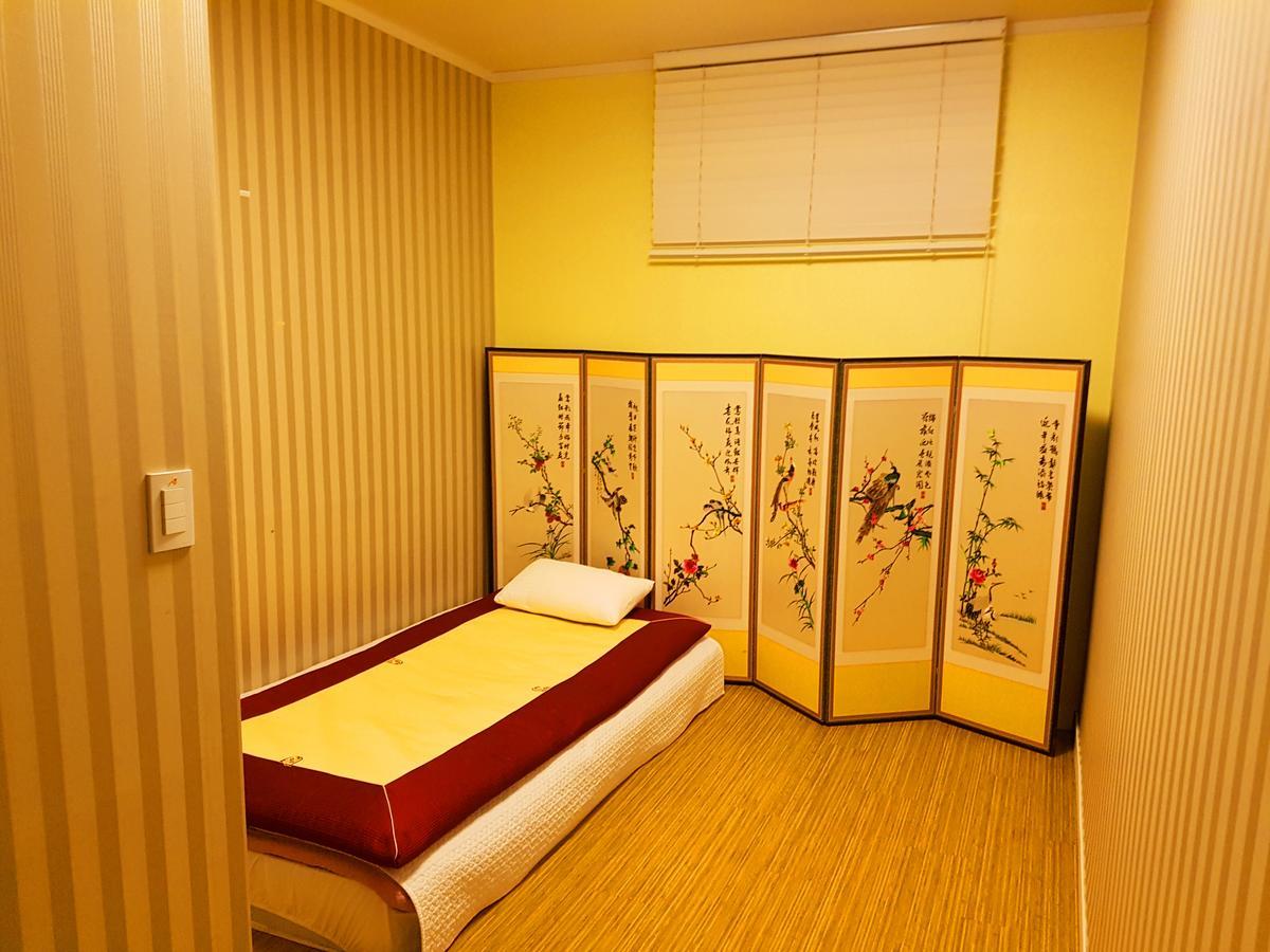 Mama Myeongdong Guest house