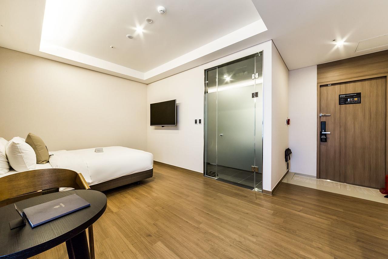 Wd Hotel