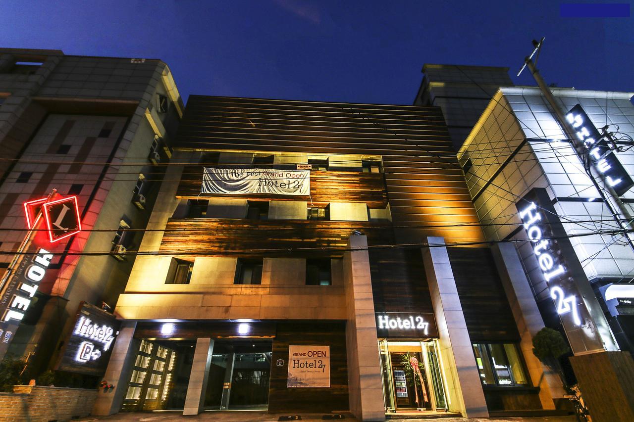 Hotel27 3*