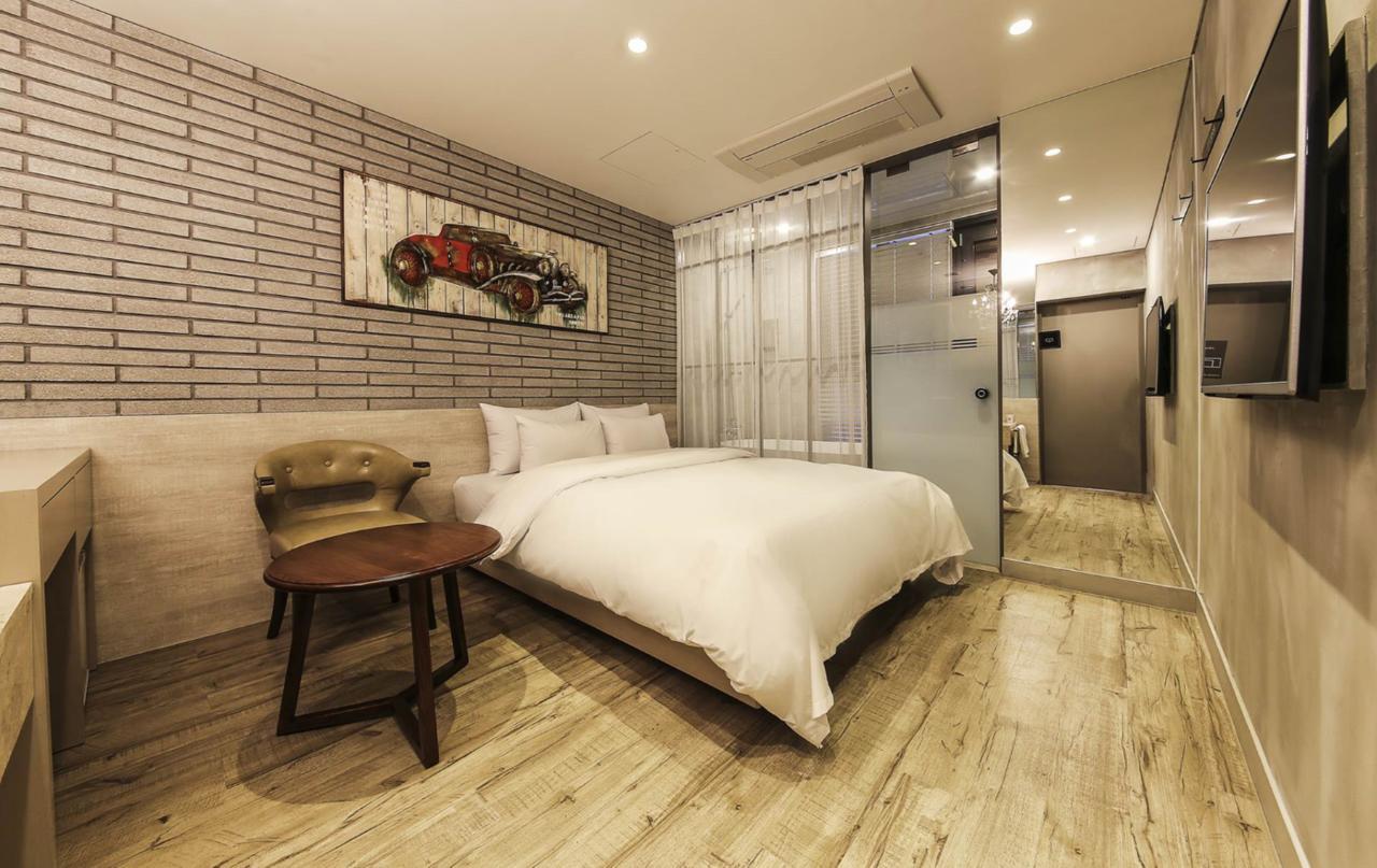 Lassa Hotel