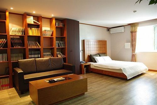 Amourex 3*