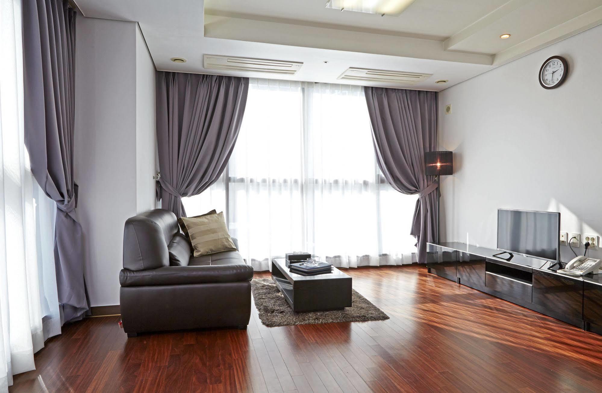 Hotel Brown 3*