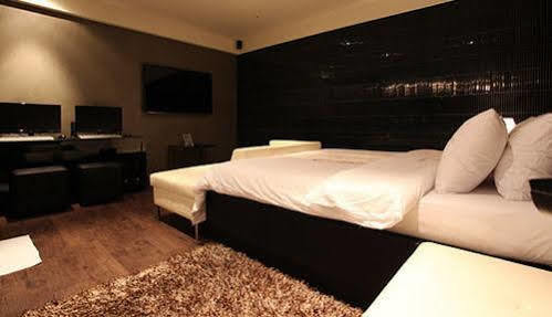Voll 3* Seoul