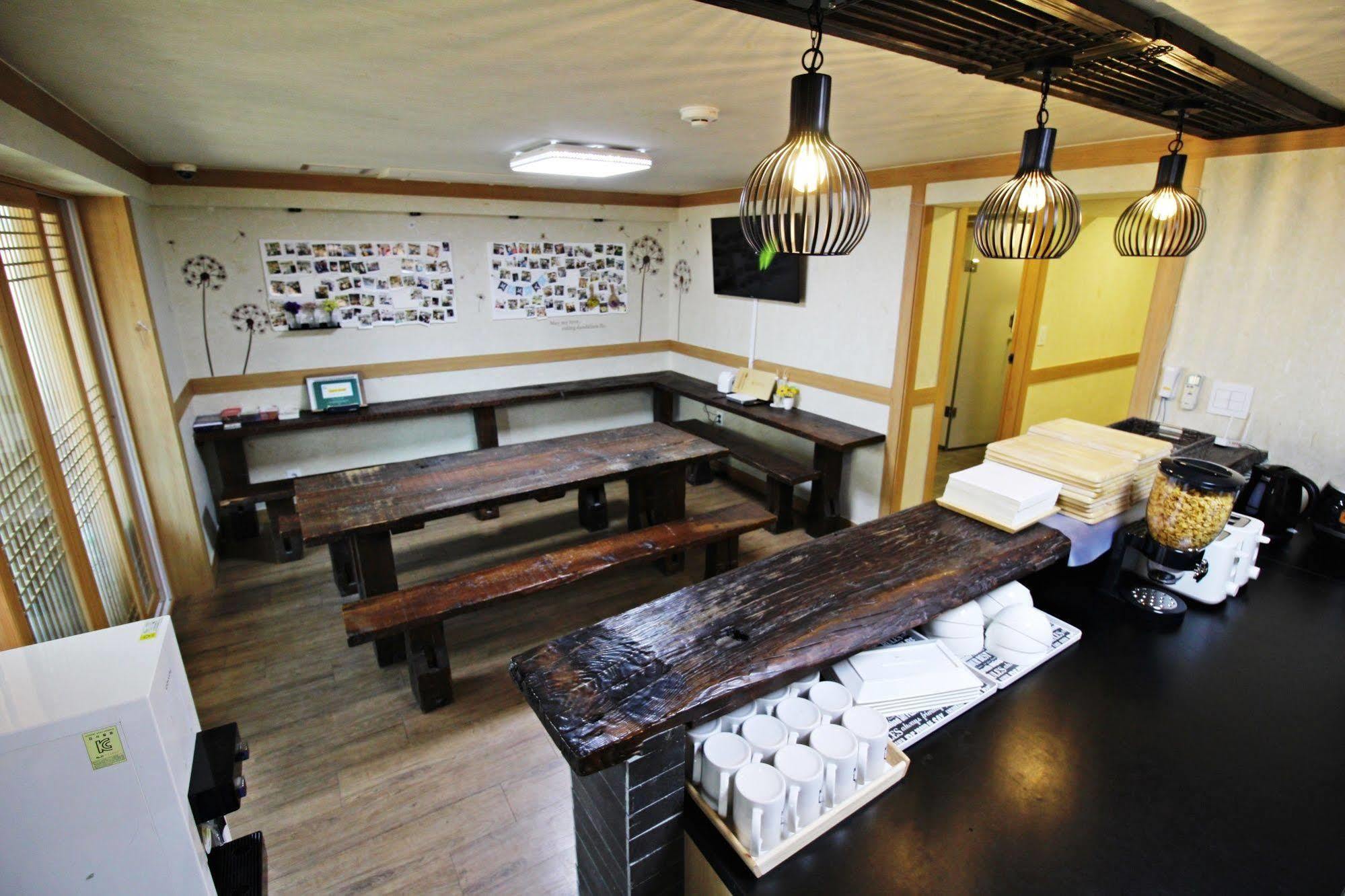 Rumah tetamu The Blossom Yeonnam 2*
