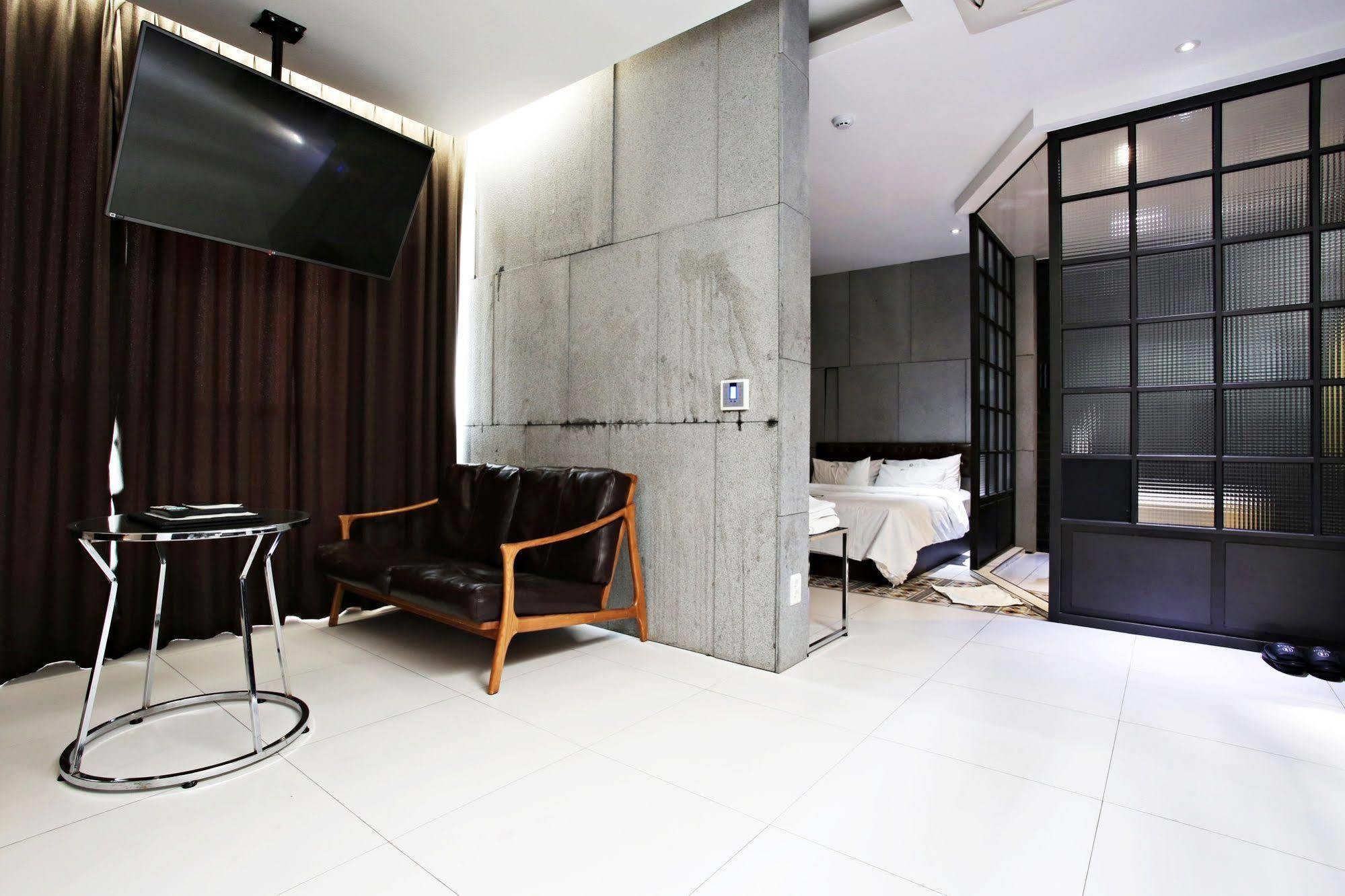 H Avenue Gangnam Yeoksam Seoul