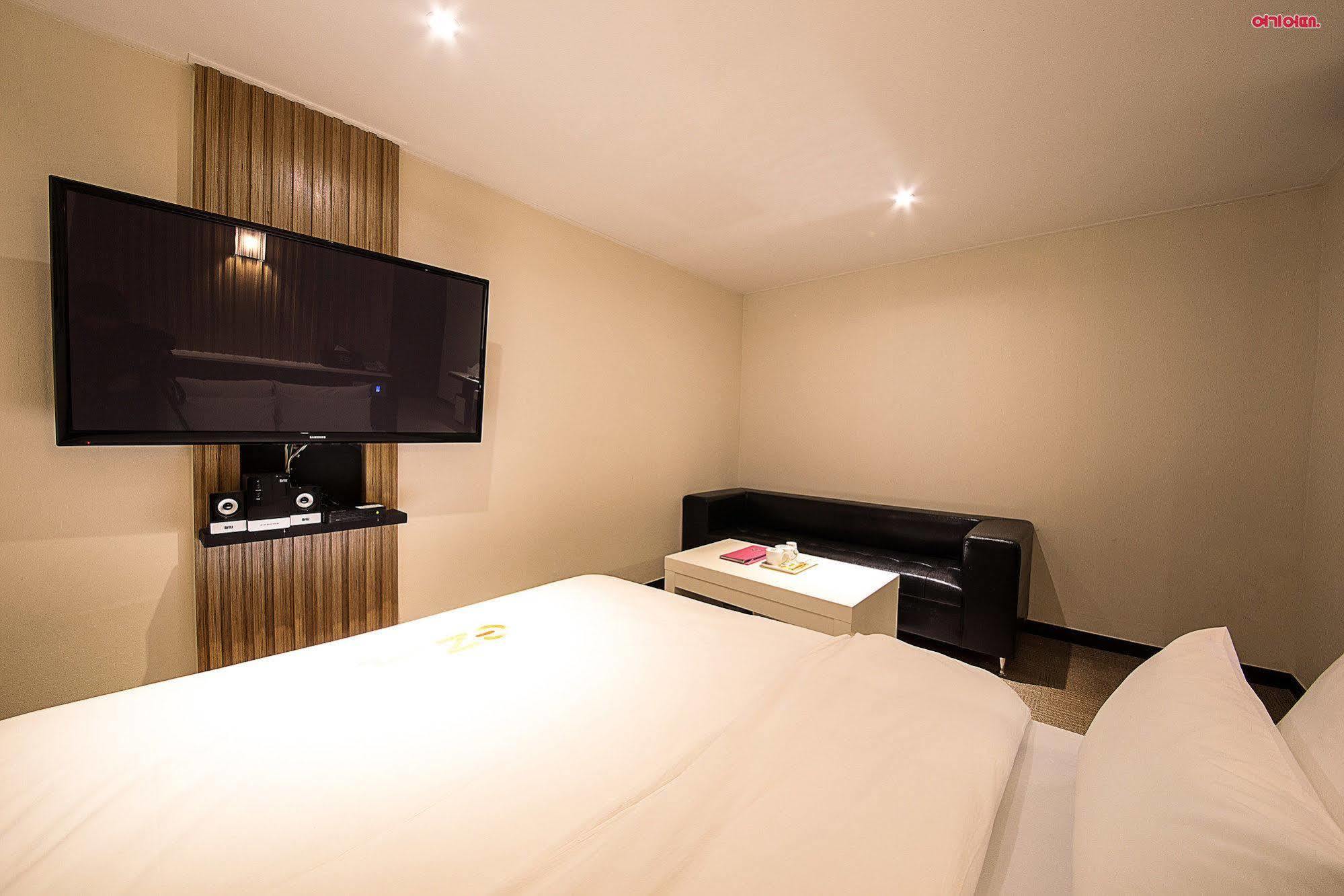 Ez Motel