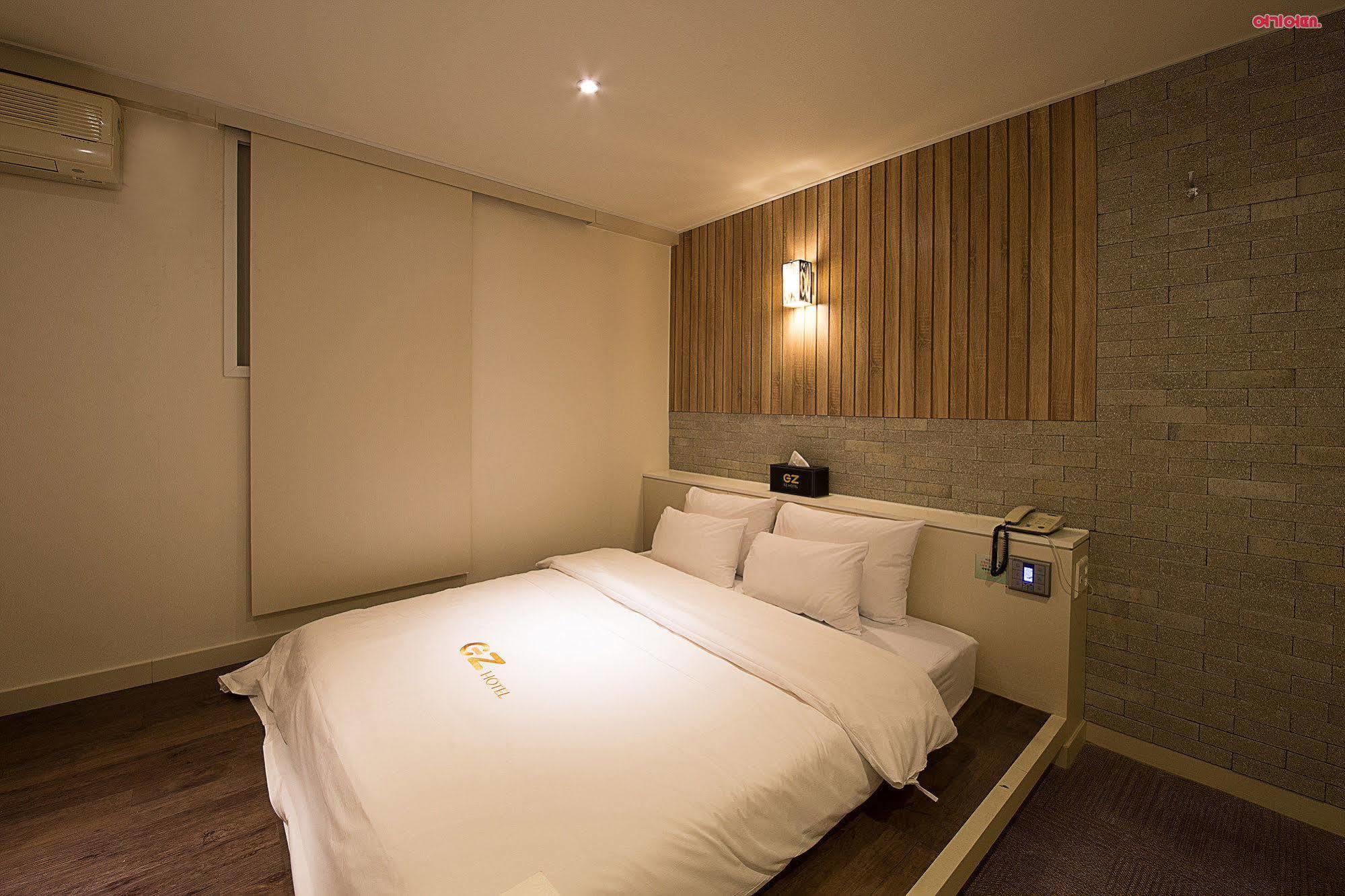 Ez Motel