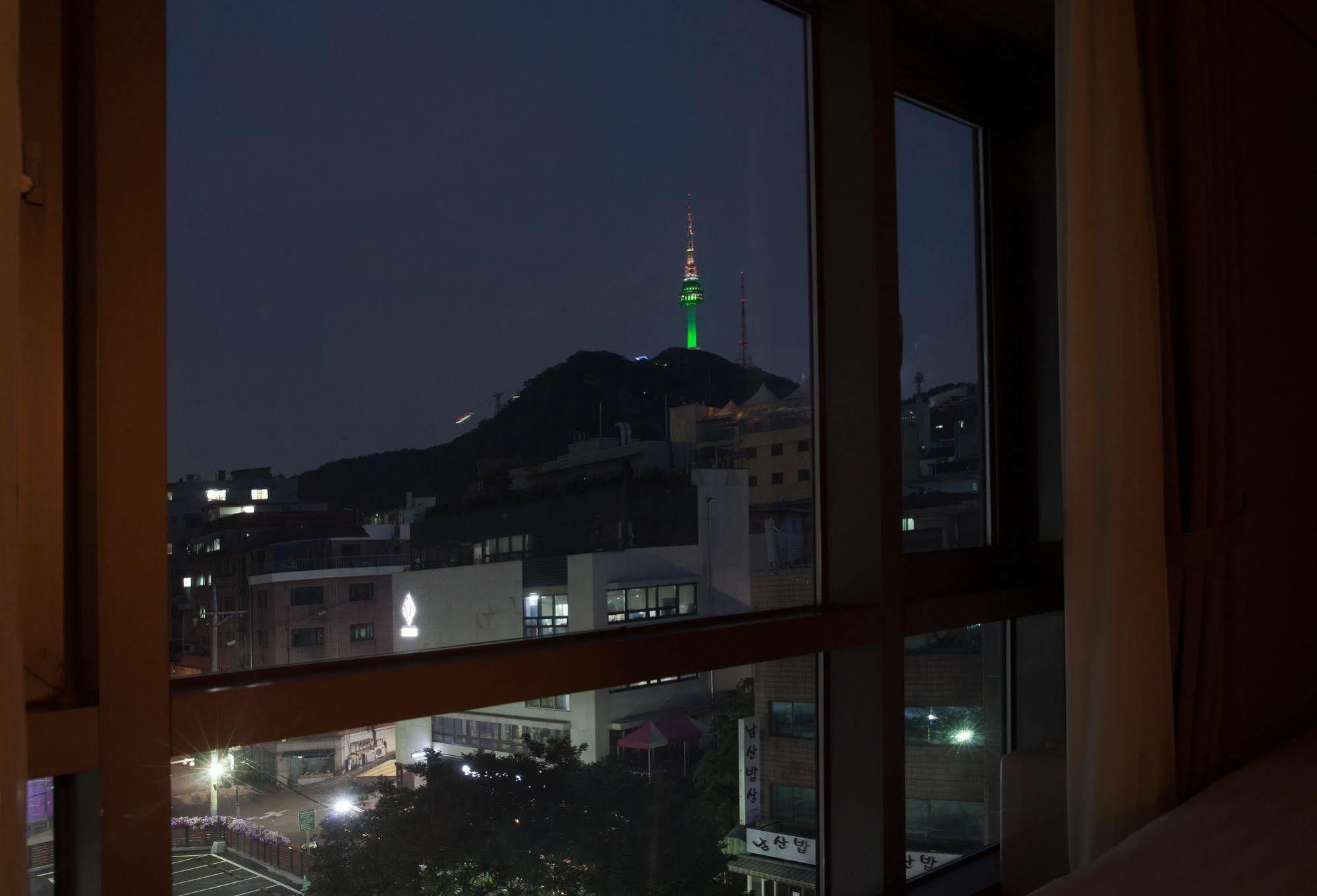 Hotel Floral Namsan Myeongdong
