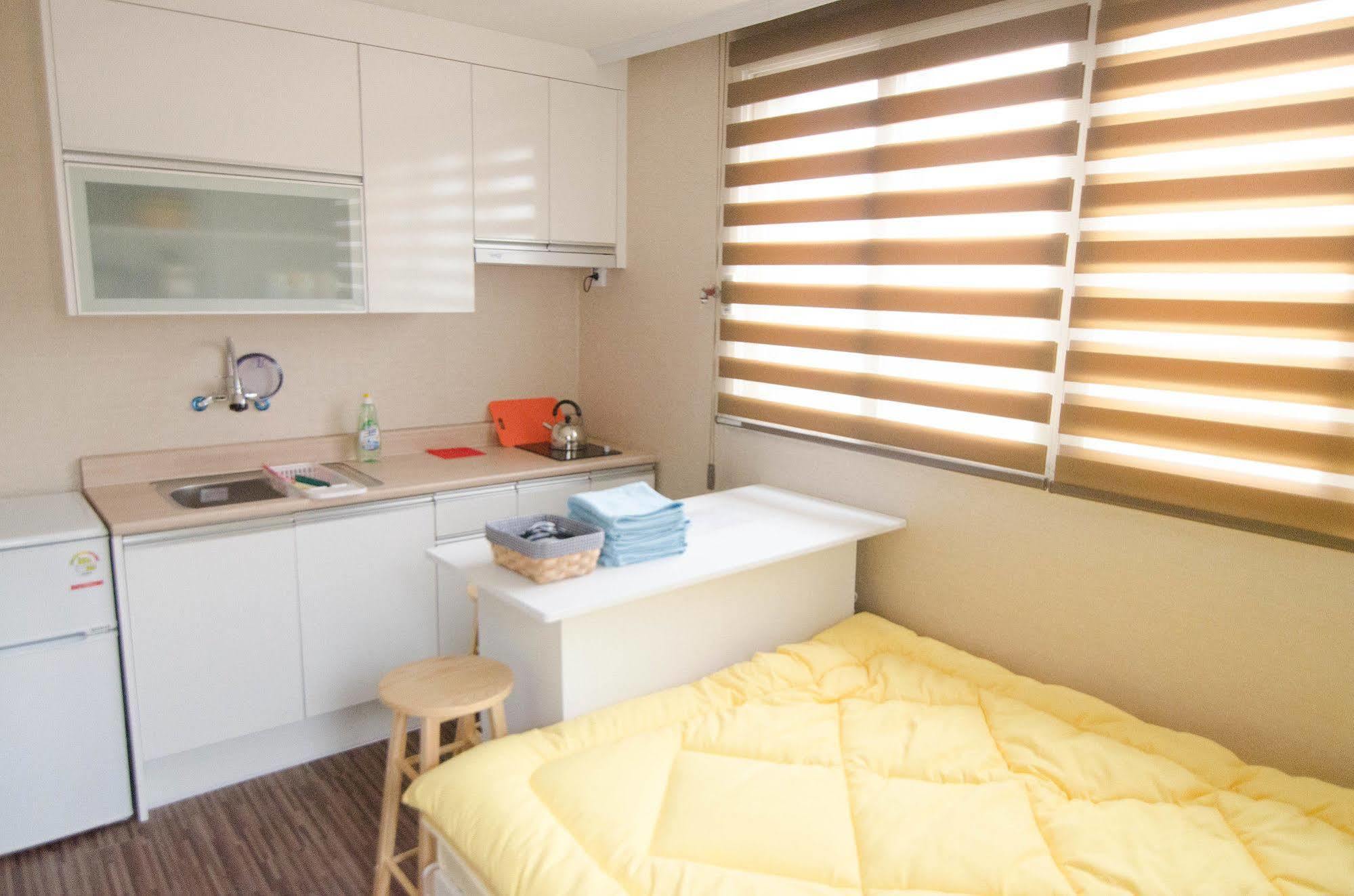 Hostel Yakorea Hongdae Seoul